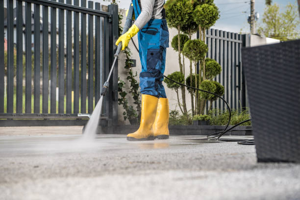 Why Choose Our Certified Pressure Washing Experts for Your Project Needs in Bogata, TX?